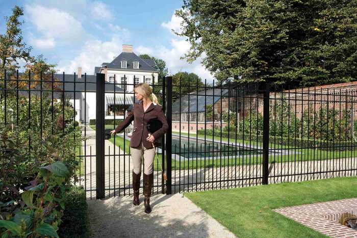 portcullis-gates-and-fencing (1)